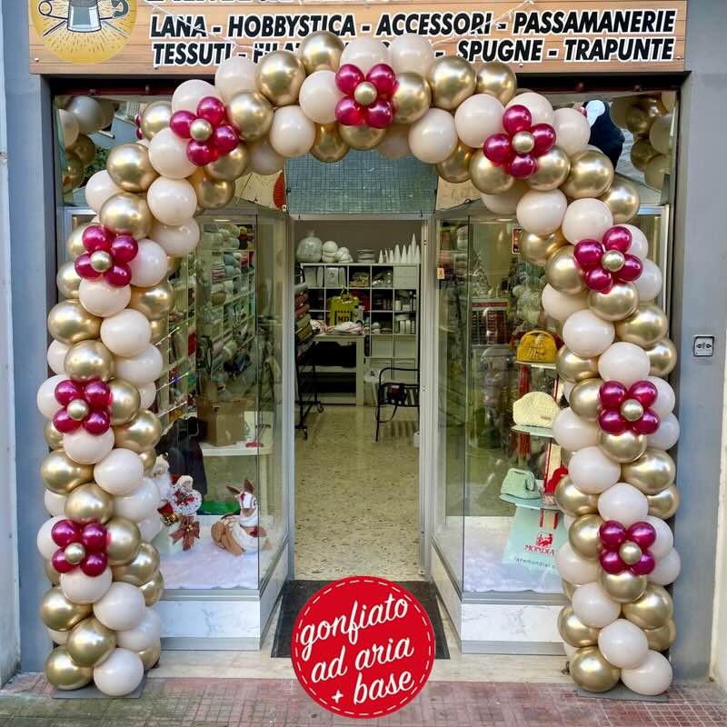 arco inaugurazione con fiori